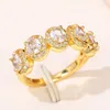 Wedding Rings Huitan Elegant Oval Cubic Zirconia Vrouwen Trendy Engagement Accessoires Silver Kleur/Gold Color Fashion Jewelry