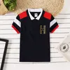 Toddlers Boys School Uniform Summer短袖2-16歳のためのティーンエイジャーの子供の子供襟バッジトップTシャツ