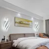 Wandlampe gebogene Design Spirale LED 3000k 1280 lm Minimalist Modern Innenlicht 18W warmes Weiß für Schlafzimmer Wohnzimmer