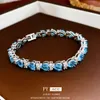 Zircon Heart Corée du Sud Bracelet de sens avancé à la mode et à la mode à partir d'Internet Nouveau artisanat populaire pour les femmes
