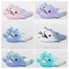 Nya toppdesigner kvalitetsskor Sandal Summer Shark Slippers Shark Slides Thick Soled Shoes Kids Flat Sandals Gradient Flip Flops