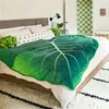 Cobertores 1pc Green Leaf Shape Flannel Blanket Greito de arremesso macio e aconchegante para sofá -cama de viagem Decoração de casa Presente de aniversário para crianças adultos