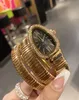 Hochwertige Frauenwache Vintage Diamond-besetztes Fashion All-Match Quartz Damenmarke Watch