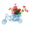 Neuer Kunststoff weiße Dreiradfahrraddesign Blumenkorbbehälter für Blumenpflanze Haus Weddding Dekoration