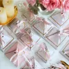 Rmtpt 50pcs Avrupa Üçgen Piramit Tarzı Şeker Kutusu Düğün Yönlendirme Parti Malzemeleri Kağıt Hediye Kutuları Teşekkür Kartı Şeridi