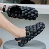 SLIPPER MANNEN VROUWEN EVA BUBLE BALL SANDALEN SANDALEN ZOMER INDOOR MASSAGE BUITENSCHOOTSCHOENEN CUNTE GEOPLOWEN TOE ANTI-SLIP FASHIER DESESIGER 240409