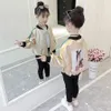 ベビー服のカジュアルコートガールズボーイズジャケットコート幼児の子供ジャケットアウトウェア野球風の服を着る服