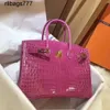 BK Designer läderväskor Handgjorda Emma Crocodile Mönster Business Rest Highend Atmosphere Bag Is OverizedXinjiang Tibet Special Chain