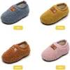 Chaussures de maison pour tout-petits pour bébé pour bébé Béchons garçons enveloppe talon Chaussade de maison de maison antidérapante