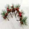 Branche à aiguille de pin bricolage artificiel Disposition d'arbre de Noël Christmas Cranberry Pine Cone Gift Box Bouquet Decoration