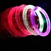 Nieuw ontwerp Groothandelsprijs Flitsende gloeiende LED -armband voor feestconcerten