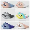 2024 Nya toppdesigner kvalitetsskor Sandal Summer Shark Slippers Shark Slides White Thick Soled Shoes Kids Flat Sandals Gradient Flip Flops