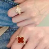 High -End Vancefe Brand Designerringe für Frauenklee Ring Frauen 925 Doppelblume rein Silber rotierende Laser Natural Red Senior Brand Logo Designer Schmuck Schmuck