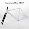 Cadre de vélo de vitesses fixe en aluminium matériau alliage Fixie Bicycle Frameset Pièces de cyclisme à vitesse unique avec fourche avant