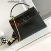 Style Light Napa Official VSLING Product Luxury Lady Pared Leather Runway Stud Buckle Bags High-End Crocodile Womens Pattern Valentnno New Handbag Bag D2rn Xdyk