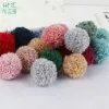 Vente chaude 50pcs / lot pompom 15 mm multicolor Pompones Pompones moelleux artisanat diy furball décor à la maison