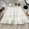 Surmiitro mini jupe plissée Femmes Summer Coréen Fashion Blanc noir Tous Match Rouffles esthétique haute jupe de taille femelle 240328