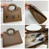 Shoulder Bag Factory High Quality Wholesale 75% Discount Fashionable and Casual Handbag for Women Spring New Trendy