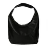 Sac à main doux en cuir hobo pubag de grande capacité pour femmes sacs de messager Black dames Sacs d'épaule pour une fermeture éclair de couleur solide