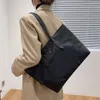 O designer de bolsa de couro vende novas bolsas femininas na Family Nylon One Bag de desconto One Bag