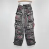 Jeans féminins hauts hautes poches multiples graffiti gris droit de cargaison de la jambe de cargaison dezaine 2024 mode d'été 29L6615