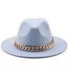 Women Fedoras Golden Chain Hat Fedora Hat Women Men Wide Brim Solid Color Jazz Top Hat Autumn Inverno Hat Panama Cappello da gentiluomo 240322