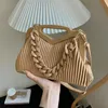 Sacs de soirée Unique Summer All-Match High-Quality Handbag 2021 Texture de mode Western Style Designer Femme Messenger Bag2620