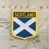 Scotland National Flag Stickerei Patches Abzeichenschild und quadratische Form Pin Ein Set auf der Stoff Armband Rucksack Dekoration