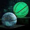 Ball de basket-ball réfléchissant holographique Constellations Lumineux Night Light Ball Basketball Balle de basket brillante avec broche de sac