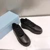 Zapatos casuales Sports de suela gruesa para mujeres 2024 Outumn/Invierno Negro Redondeo Ronda Genuino con un bote de nieve con cordones de terciopelo