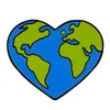 Love Earth Emamel Pins Custom Heart Shape Planet Brosches Lapel Badges Miljö Skyddsmycken gåva till barnvänner