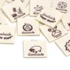 50 stks handgemaakt met liefde label doek tags voor gebreide hoeden handgemaakte labels schapen hart krans schaar patroon new accessoires