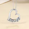 Nome personalizzato Birthstone Metal Paperino a pendente a forma di cuore Piatto pvd con fascino della pietra CZ per gioielli da festa della mamma 240402