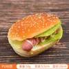 1pc Fake Bread Hamburger Artificial Bread Foods Sobremesa de brinquedos Diy Janela exibir fotografia Props Kitchen Toy for Kids Model