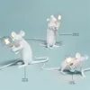 Luci da tavolo a LED moderne Resina Animal Rat Gat Squirrel Luci da notte LED Lampade da tavolo Mouse Lampade per scrivania Fissaggio Lampada Lampada 240408