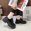 Chaussures décontractées 2024 Spring Lace Up Up Chunky Oxfords Femmes Locs noirs Pu Leather Platform Flats Derby Plus taille 35-43