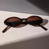 Lunettes de soleil ovales vintage Men de luxe créateur de marques petites verres de soleil rétro Fashion Femmes Oculus 240326