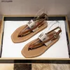 Sandalias de lujo Pisas de madera Diseñador Designias Sandalias de cartas de mujeres zapatillas Molduras de platos de verano rojos