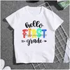 Kläder set hej första klass t -shirt barn rolig dag tillbaka till shool tshirts unisex sommar topp härlig gåva tonåringar tees vit droppe dhfxq