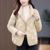 Dünne Down -Jacke für Frauen im Jahr 2023, neuer Winterkurzer -Mode -Halsband, vielseitiger kleiner Duft, Mamas leichter und dünner Manteltrend