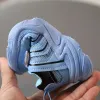 Sneakers 2022 Spring nieuwe kindersportschoenen jongens hardloopschoenen ademen mesh schoenen meisjes peuter schoenen voor kinderen sneakers groothandel