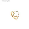 High Dead Vancefe Brand Designer Rings for Women Four Leaf Clover Ring Celebry Fashionable y Women High Version Senior Brand Logo Designer Jewelry