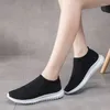 Buty fitness Xnhn Xahn Sneakers Kobiety wulkanizowane siatki oddychające Skarpetki buty damski komfort platforma plus size platforma żeńska płasko