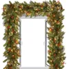 Fleurs décoratives Christmas Garland extérieur pin artificiel 70,8 pouces d'épaisseur Powered 2 Modes d'éclairage Berry Red