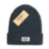 2023 Fashion Wolen Woven Hat Lady Designer Boneie Cap Cashmere Loewf tricot tricot Hiver Chapeau chaud Gift E4