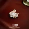 Real Gold Electroplated Super Sparkling Zirkon Swan-broche uit Zuid-Korea, prachtige, lichte, modieuze pakpen, high-end accessoire voor vrouwen