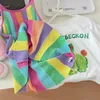 T-shirt 2024 Girl Summer Clothes Set T-shirt con stampa coniglio + vestito camisole arcobaleno dolce 2 pezzi abiti da maglia da maglieria set di abbigliamento coreano 240410