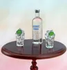 112 Dollhouse Miniature Accessoires Mini Resin Vodka Bottle Verre Verre Verre de simulation Modèle de boisson pour Doll House Decoration4580639