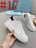 2024 Sapatos casuais Sapatos de grife feminino Viagem Coloque de couro Fashion Fashion Lady Flat Running Treiners Letters Letters Woman Shoe Platform Men Gym Sneakers Tamanho 35-42-45