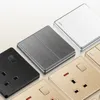 Avoir UK Wall Power Socket Typ 86 Quadratisch Loch grau weißer schwarzes Gold Plastik Einbettd-Panel Universal 3/5 Lochauslass 110-250V